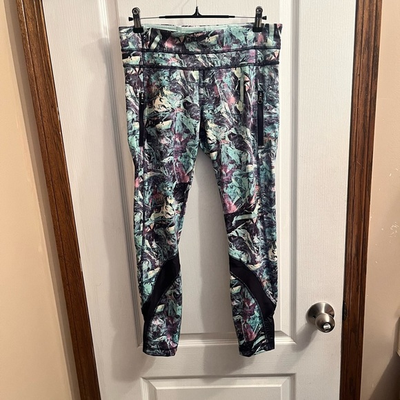 Lululemon Inspire Tight II *Full-On Luxtreme (Mesh) Size 8 - Picture 5 of 9